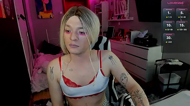 Kkkylie online show from April 14, 2026, 5:08 pm