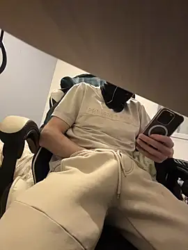 tok lo24 online show from February 8, 2026, 1:36 pm