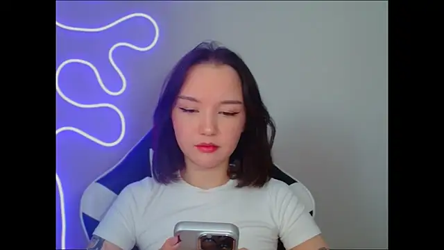 DemiWildcat online show from September 24, 2025, 11:13 am