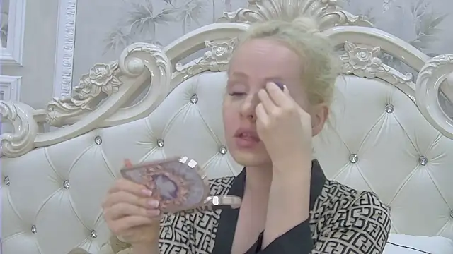 EllieFrosty  online show from November 13, 2025, 12:53 am