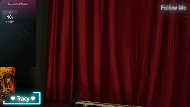 Tracyix online show from April 17, 2026, 7:39 pm