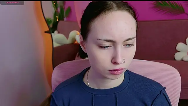 MonikaCarter online show from December 5, 2025, 12:36 pm