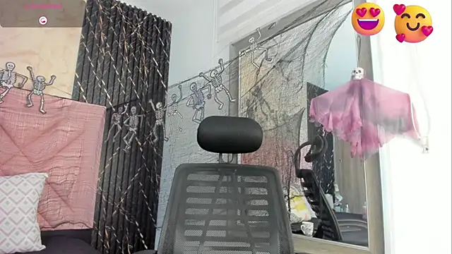 maia bianchi online show from October 23, 2025, 1:54 pm