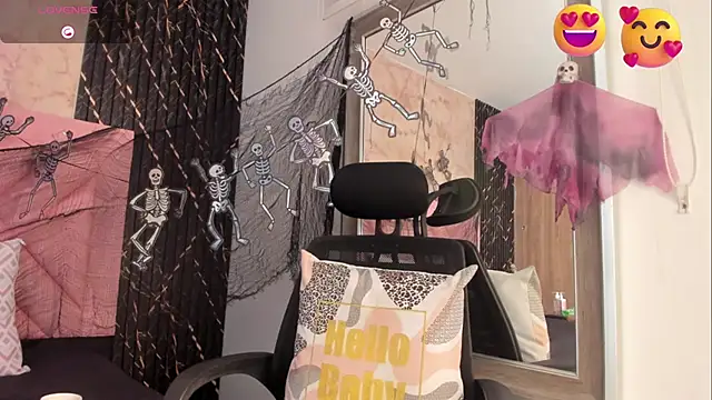 maia bianchi online show from October 28, 2025, 2:20 pm