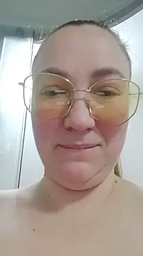 Kiss Eva online show from December 6, 2024, 10:08 pm