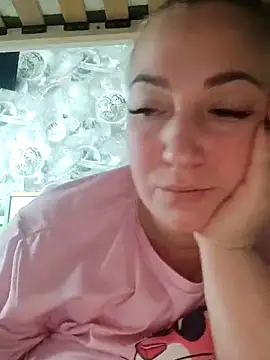 Kiss Eva online show from November 16, 2025, 10:21 am