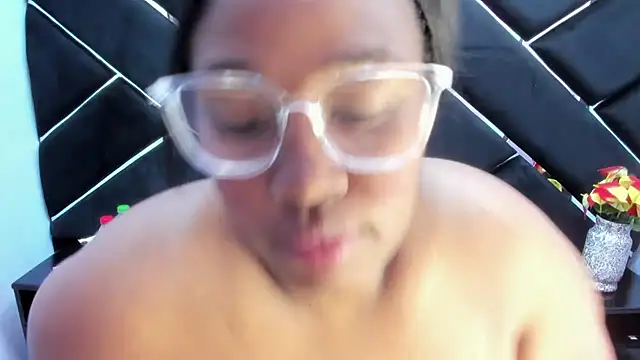 Bloom B online show from September 13, 2025, 2:17 pm