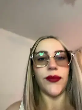 CurvyLust x online show from July 2, 2026, 1:06 pm