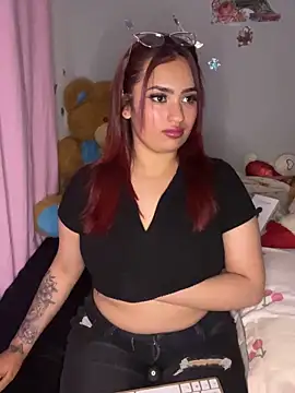 naomirouse  online show from November 22, 2025, 2:10 am