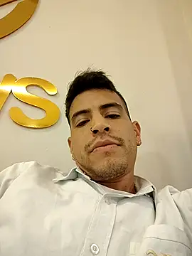 Juann-cock online show from January 5, 2026, 5:27 pm