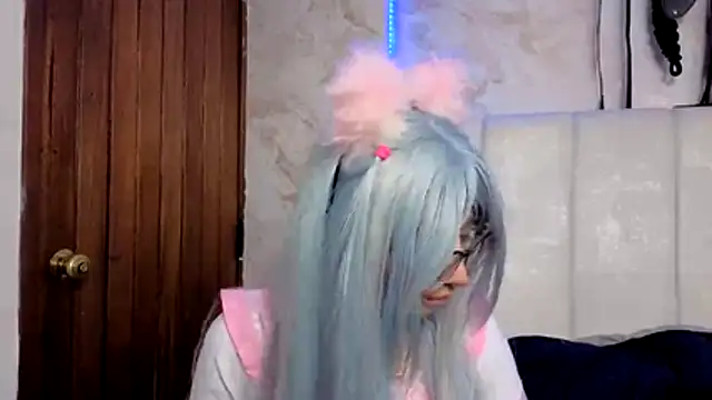 VioletxBloom online show from November 30, 2025, 10:14 pm