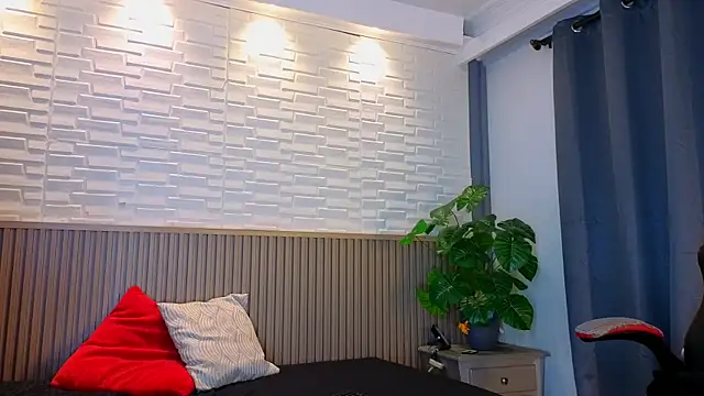 MelissaJhones online show from September 15, 2025, 8:09 pm