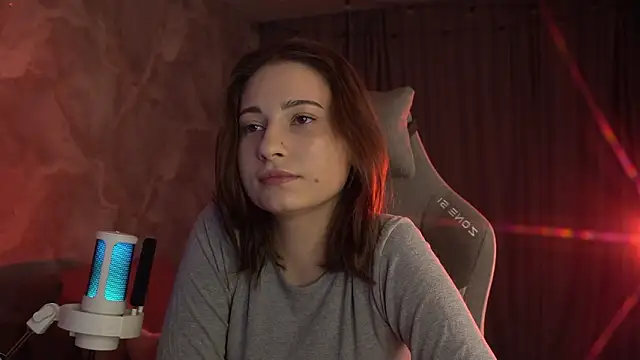 LumeNova online show from February 21, 2026, 2:12 am