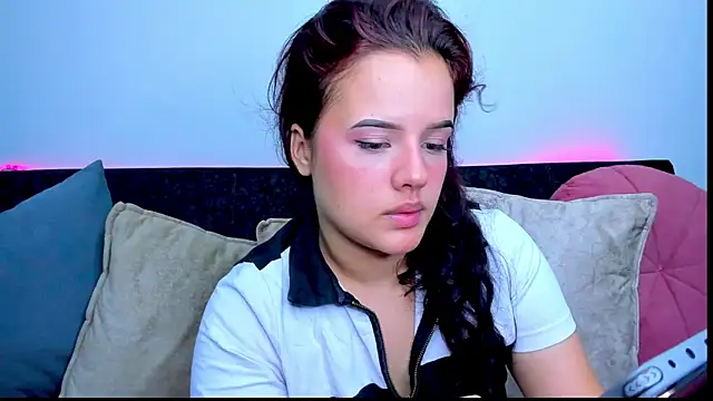 sweet lily26 online show from September 26, 2025, 4:49 am