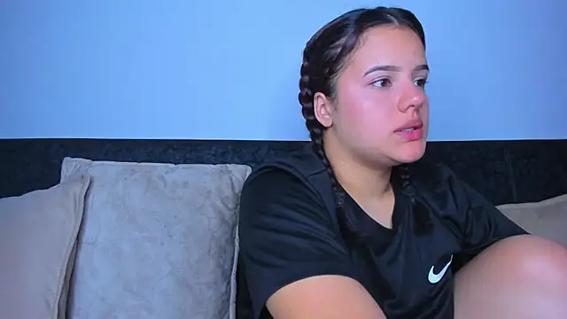 sweet lily26 online show from November 15, 2025, 4:54 am