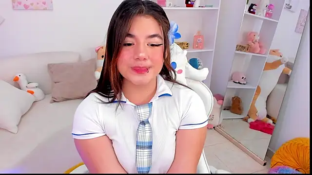 dolce antonellaa online show from November 16, 2025, 12:49 am