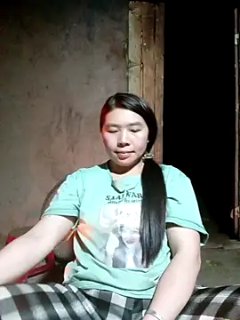 quynhkoolbae online show from November 5, 2025, 12:27 pm