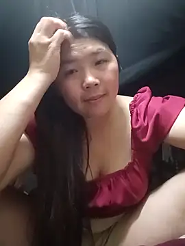 quynhkoolbae online show from April 20, 2026, 2:09 pm