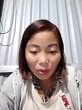 Annaacutee online show from November 8, 2025, 11:43 am