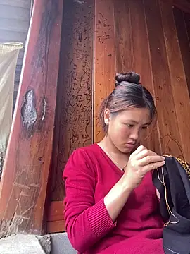 Snapshot of May_nhi chatting on June 27, 2026, 3:33 am May nhi online show from June 27, 2026, 3:33 am