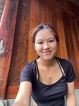 Snapshot of May_nhi chatting on July 3, 2026, 1:34 am May nhi online show from July 3, 2026, 1:34 am