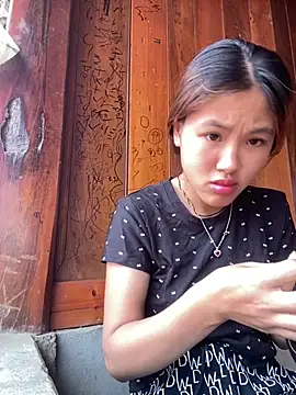 Snapshot of May_nhi chatting on August 1, 2026, 2:22 am May nhi online show from August 1, 2026, 2:22 am