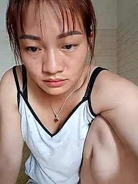 Snapshot of Emi123_ chatting on October 15, 2025, 2:01 am Emi123 online show from October 15, 2025, 2:01 am