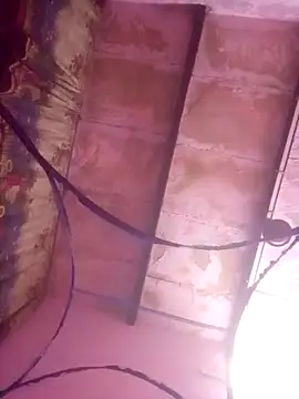 TINASONI online show from October 27, 2025, 2:04 am