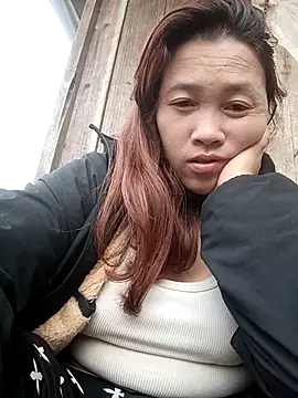 miumiu 00 online show from October 27, 2025, 9:24 am