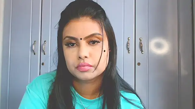 Indian GlowingMiax online show from October 14, 2025, 12:06 pm