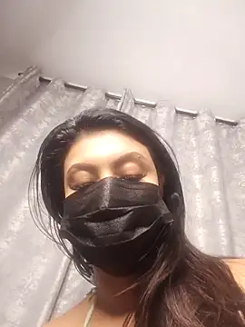 Indian GlowingMiax online show from April 18, 2026, 4:38 am