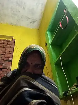 Snapshot of Rubi12A chatting on December 13, 2025, 9:42 pm Rubi12A online show from December 13, 2025, 9:42 pm