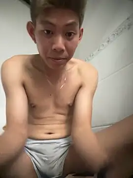 linh21107 online show from November 21, 2025, 8:46 am