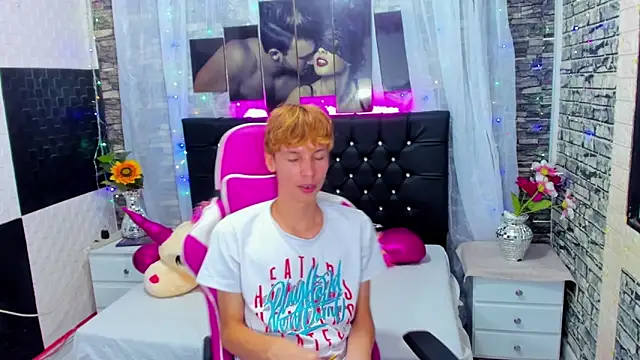 Snapshot of park_jimin1 chatting on October 19, 2025, 3:12 pm park jimin1 online show from October 19, 2025, 3:12 pm