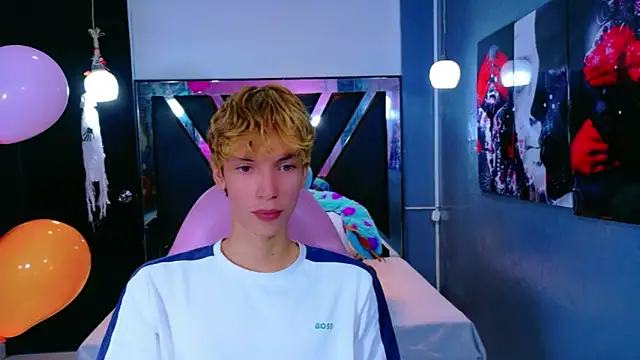 Snapshot of park_jimin1 chatting on November 7, 2025, 1:11 pm park jimin1 online show from November 7, 2025, 1:11 pm