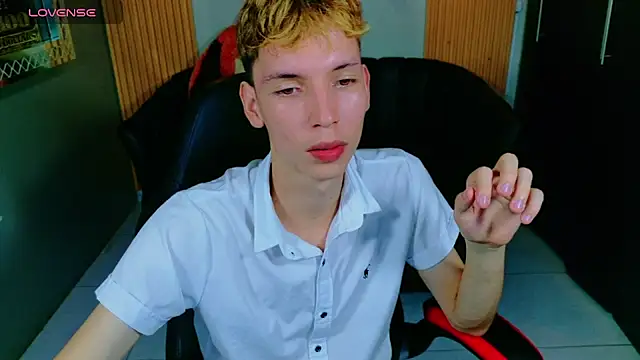 Snapshot of park_jimin1 chatting on November 23, 2025, 3:12 pm park jimin1 online show from November 23, 2025, 3:12 pm