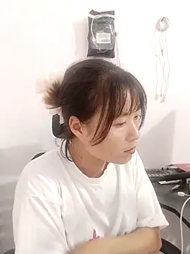 linda bae00 online show from September 18, 2025, 1:18 am