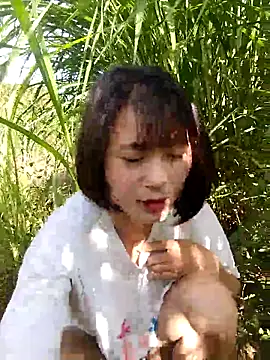 linda bae00 online show from November 7, 2025, 1:49 am