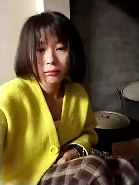 Snapshot of linda_bae00 chatting on January 17, 2026, 1:43 am linda bae00 online show from January 17, 2026, 1:43 am