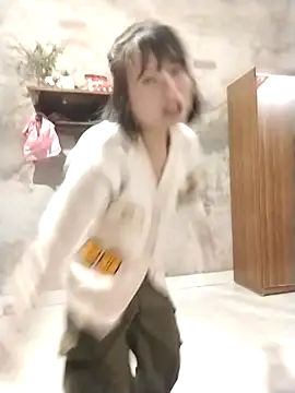 Snapshot of linda_bae00 chatting on February 21, 2026, 1:01 pm linda bae00 online show from February 21, 2026, 1:01 pm