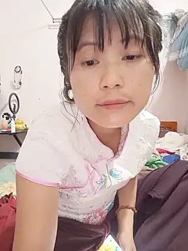 Snapshot of linda_bae00 chatting on May 25, 2026, 12:11 pm linda bae00 online show from May 25, 2026, 12:11 pm