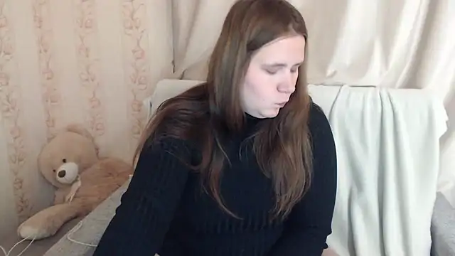 AdelinaLawson online show from December 11, 2024, 5:15 pm