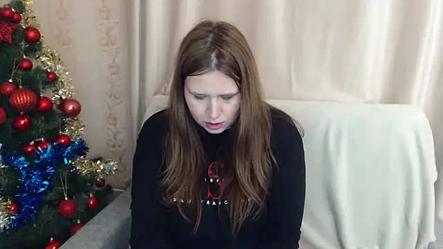 AdelinaLawson online show from December 27, 2024, 6:31 pm