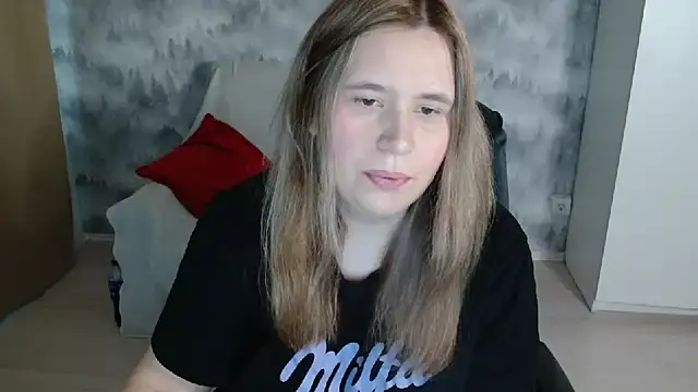 AdelinaLawson online show from April 15, 2026, 5:58 am