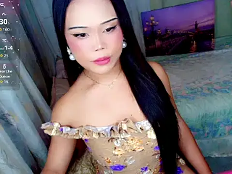Snapshot of Cassandra_Luxx chatting on July 9, 2026, 3:10 am Cassandra Luxx online show from July 9, 2026, 3:10 am