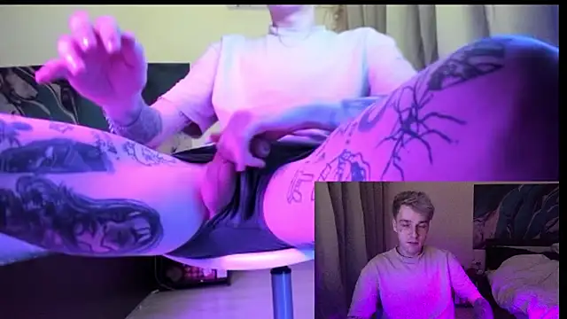 Snapshot of davesinner chatting on January 12, 2026, 10:37 pm davesinner online show from January 12, 2026, 10:37 pm