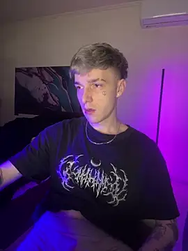 Snapshot of davesinner chatting on February 19, 2026, 12:28 am davesinner online show from February 19, 2026, 12:28 am