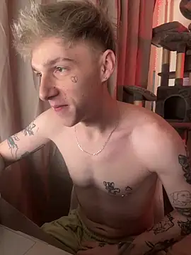 Snapshot of davesinner chatting on February 23, 2026, 9:39 am davesinner online show from February 23, 2026, 9:39 am