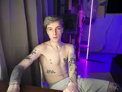 Snapshot of davesinner chatting on February 27, 2026, 11:05 pm davesinner online show from February 27, 2026, 11:05 pm