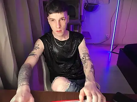 Snapshot of davesinner chatting on February 28, 2026, 9:38 pm davesinner online show from February 28, 2026, 9:38 pm